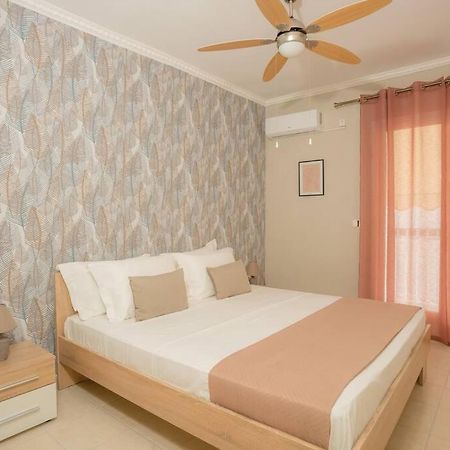 New  2 Bedroom/ 2 Bath Ap.Nidri, Familia מראה חיצוני תמונה