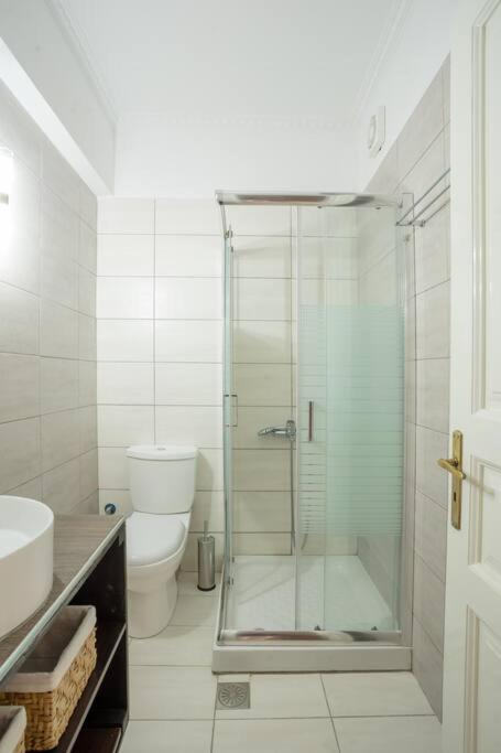 New  2 Bedroom/ 2 Bath Ap.Nidri, Familia מראה חיצוני תמונה