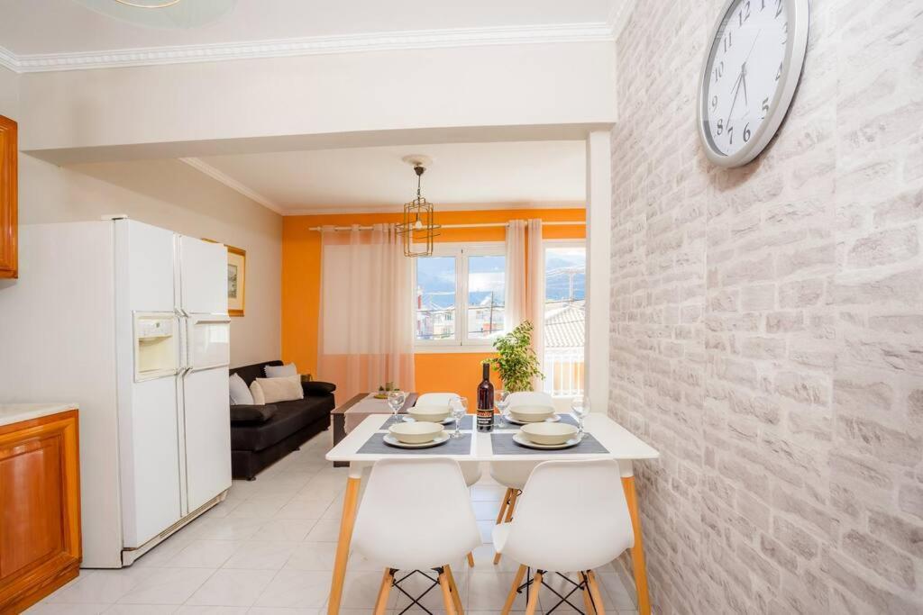 New  2 Bedroom/ 2 Bath Ap.Nidri, Familia מראה חיצוני תמונה